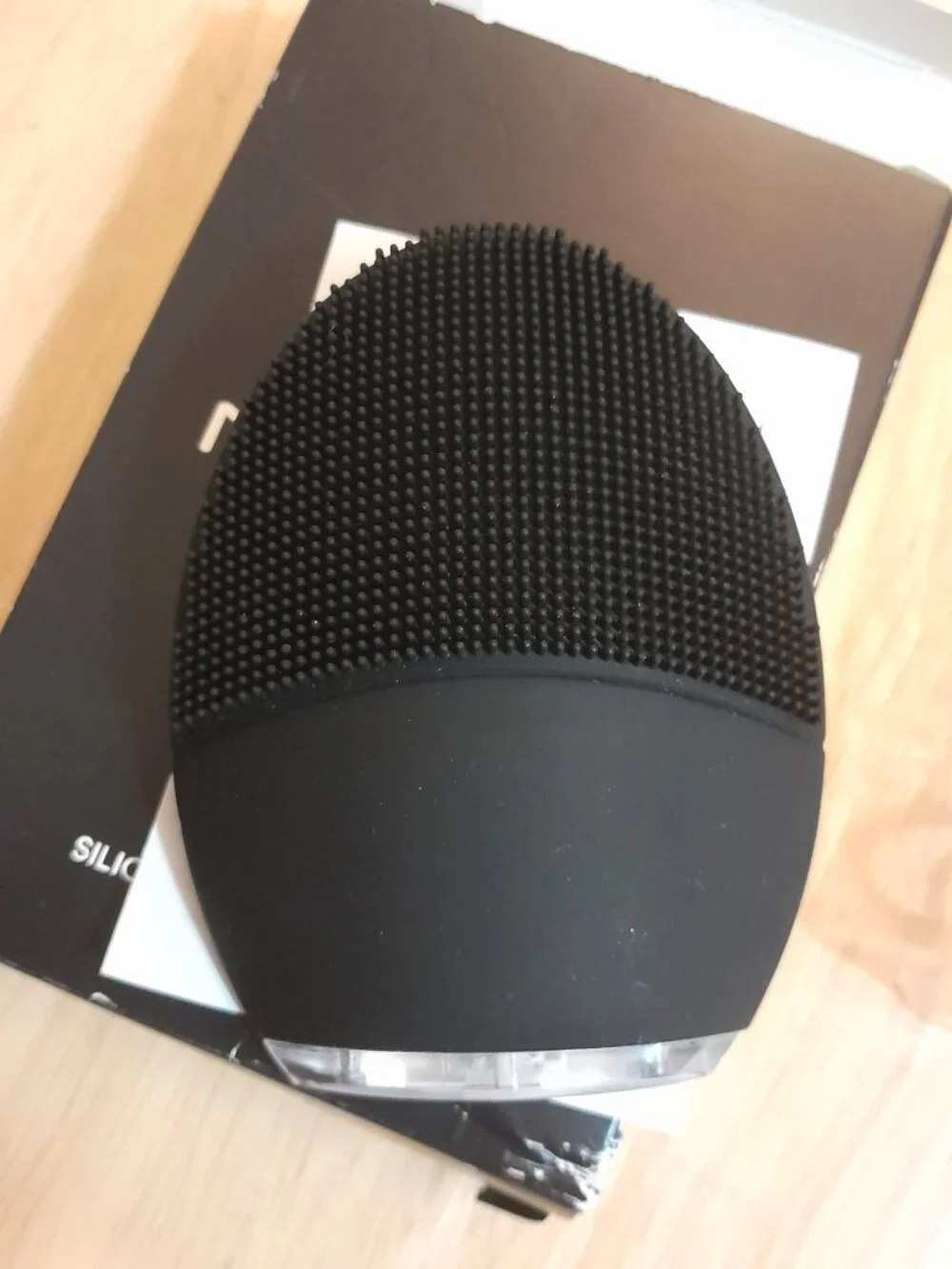 MAC Cosmetics Rechargeable Silicone Cleansing Brush Deep Cleansing Brush